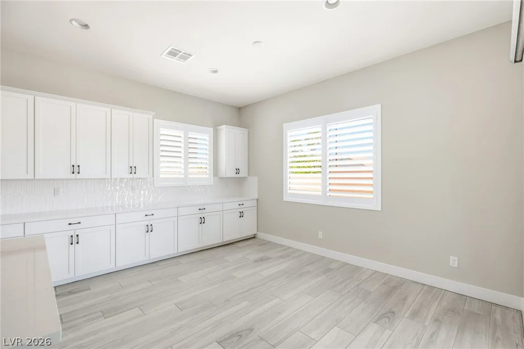 10086 Goff Grove, Las Vegas, NV 89183