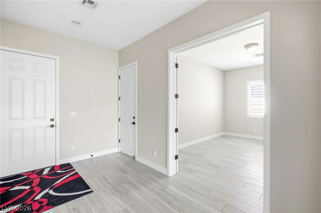 10086 Goff Grove, Las Vegas, NV 89183
