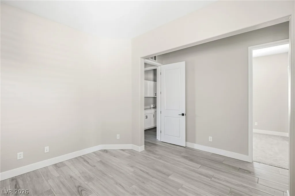 10086 Goff Grove, Las Vegas, NV 89183
