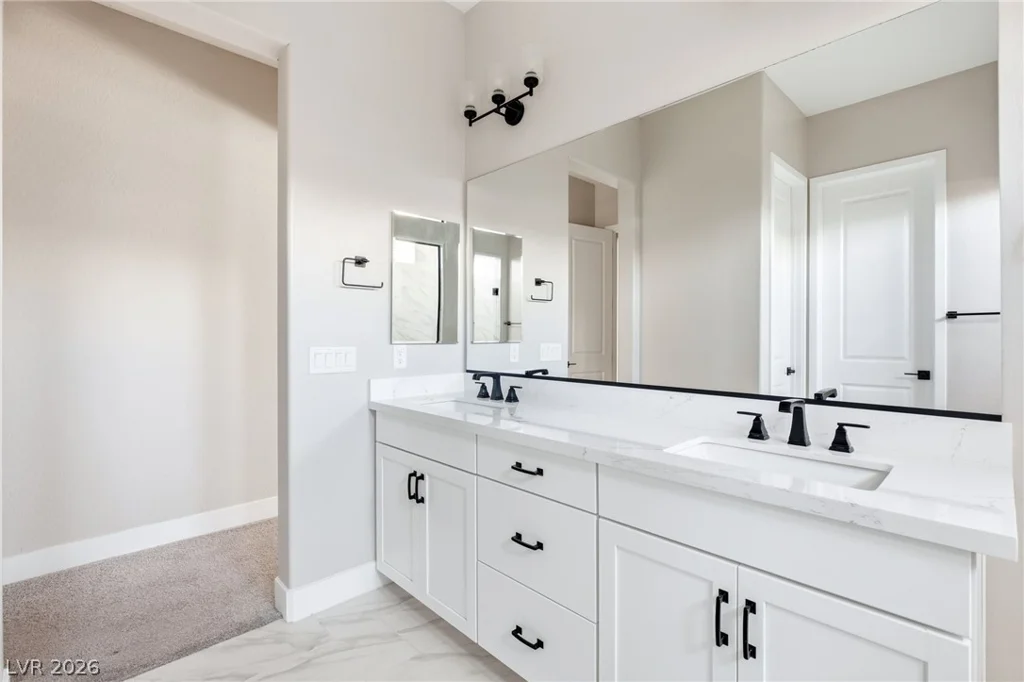 10086 Goff Grove, Las Vegas, NV 89183