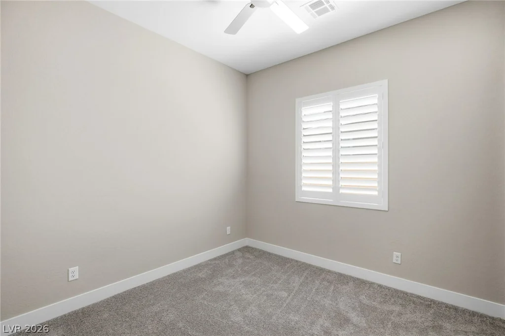 10086 Goff Grove, Las Vegas, NV 89183