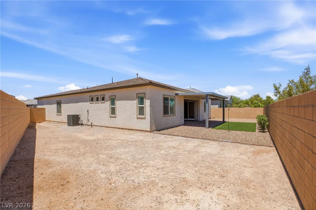 10086 Goff Grove, Las Vegas, NV 89183