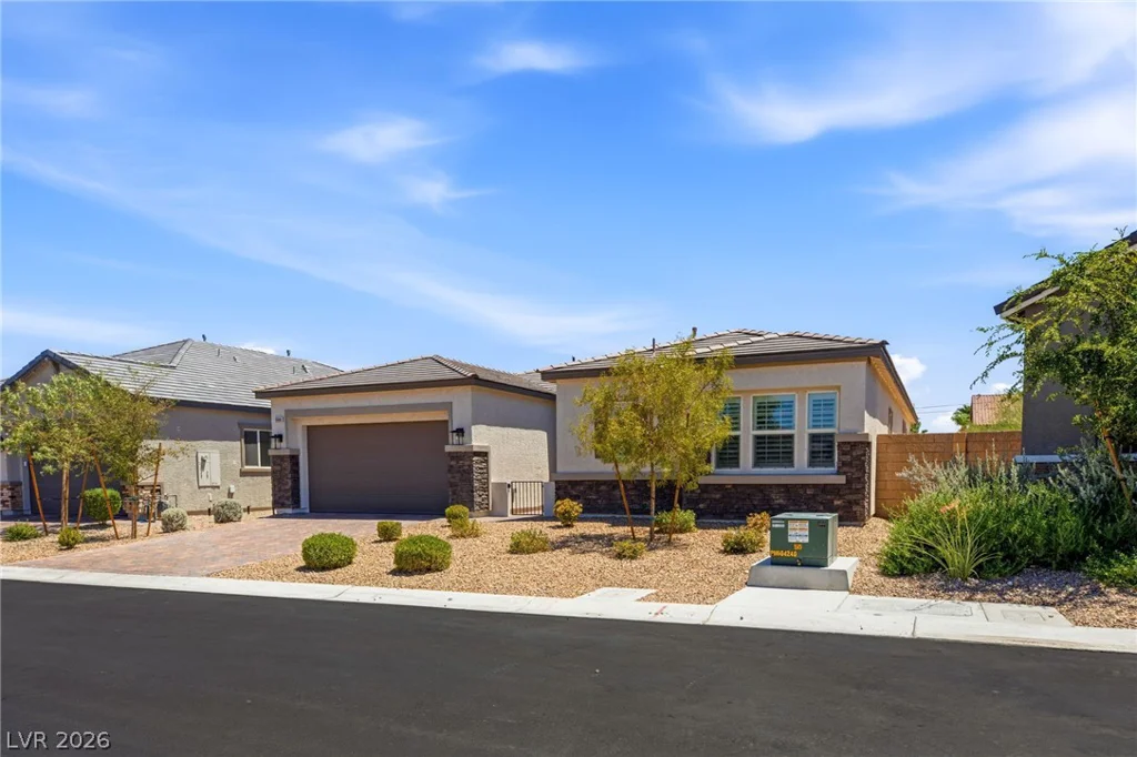 10086 Goff Grove, Las Vegas, NV 89183