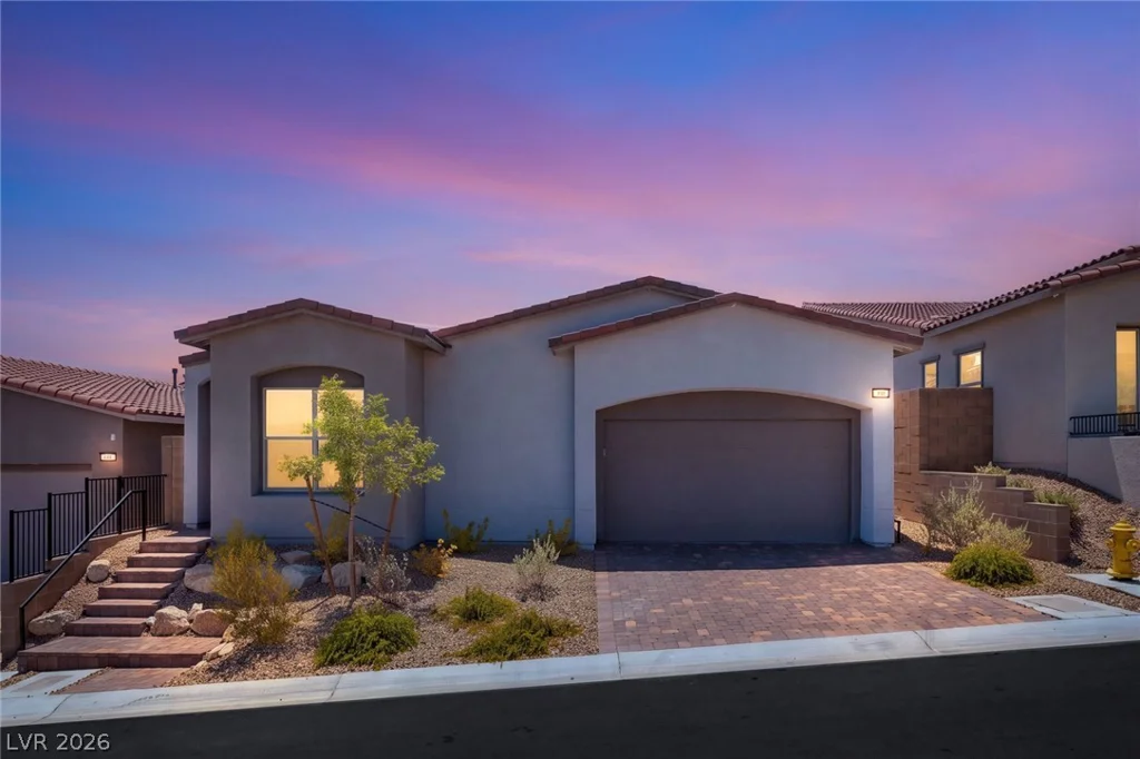 11605 Falcon Gorge, Las Vegas, NV 89138