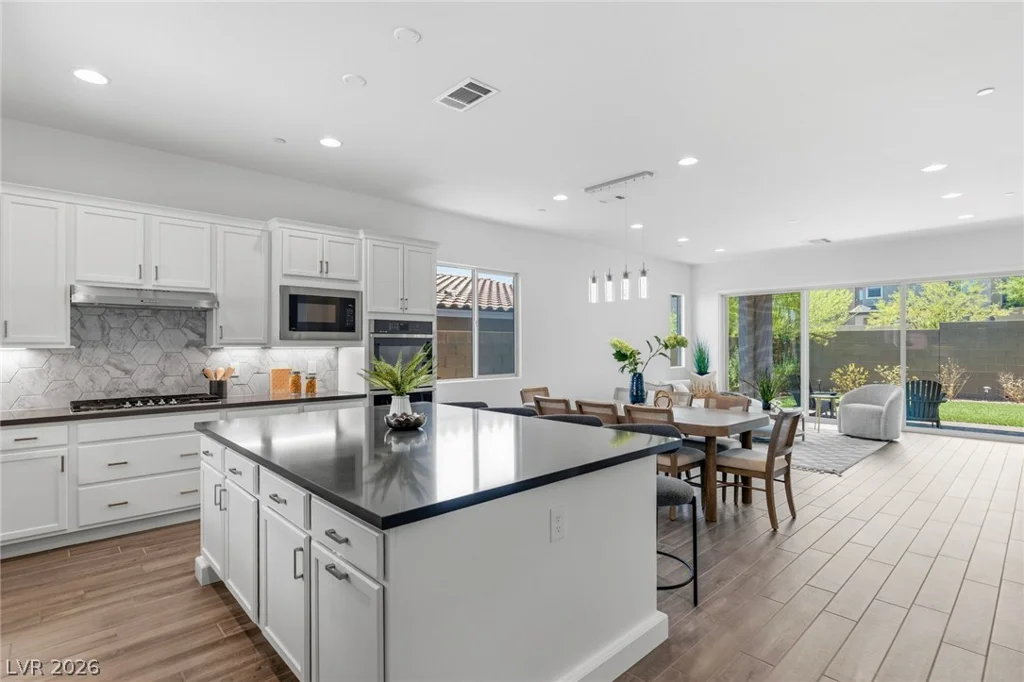 11605 Falcon Gorge, Las Vegas, NV 89138