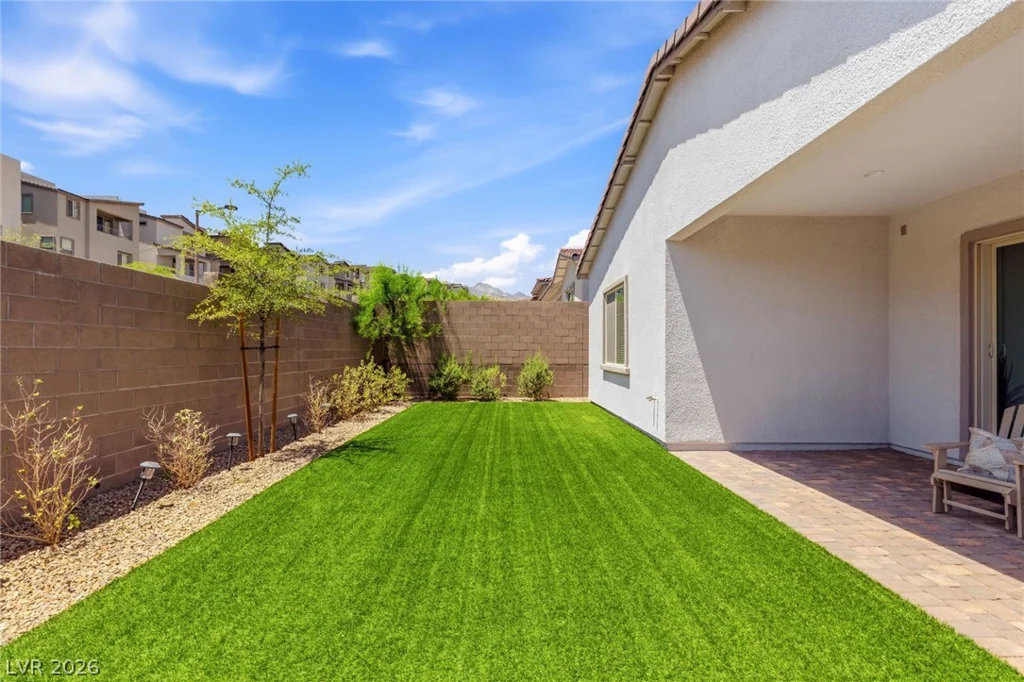 11605 Falcon Gorge, Las Vegas, NV 89138
