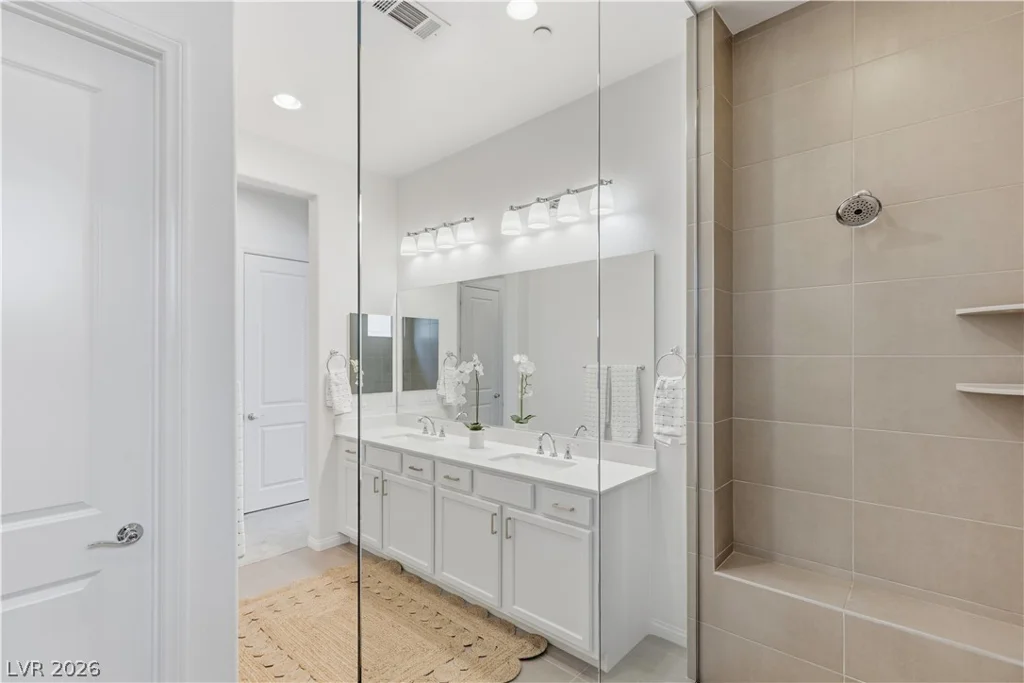 11605 Falcon Gorge, Las Vegas, NV 89138