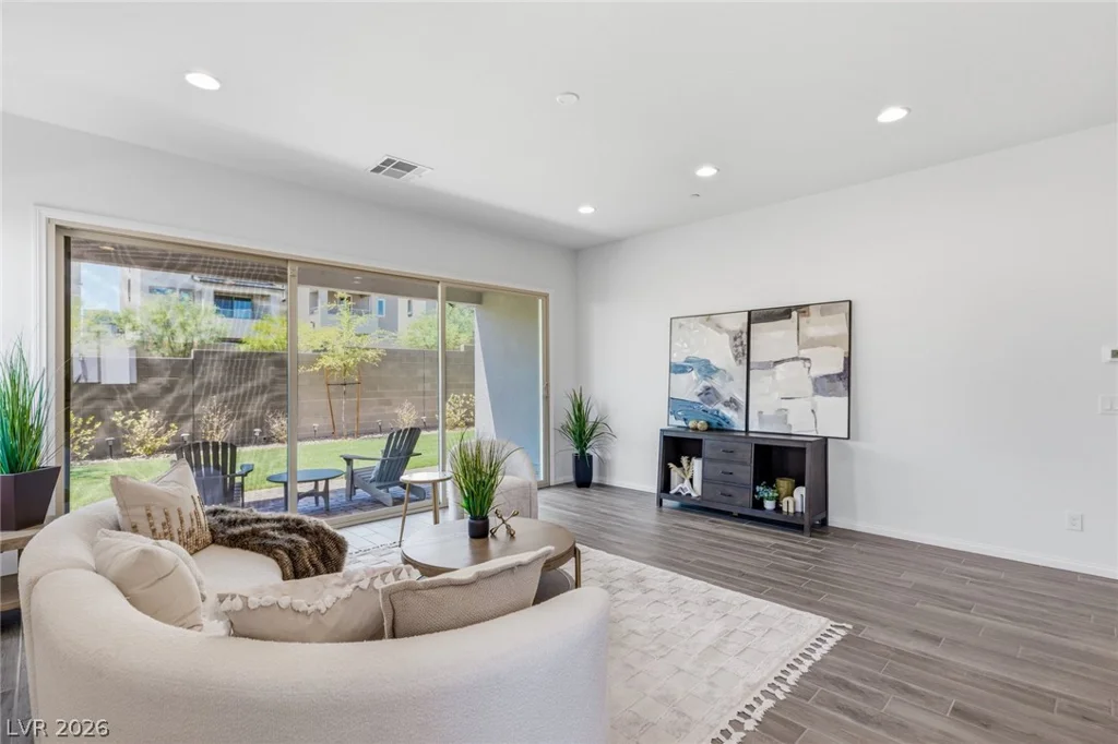 11605 Falcon Gorge, Las Vegas, NV 89138