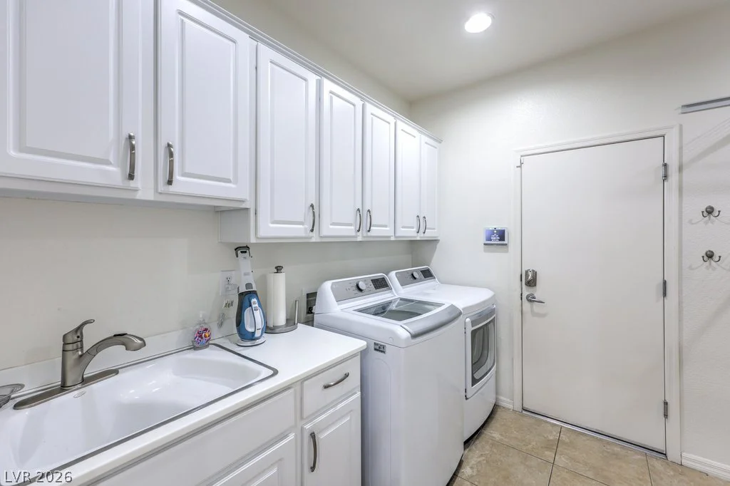 2318 Black River Falls, Henderson, NV 89044
