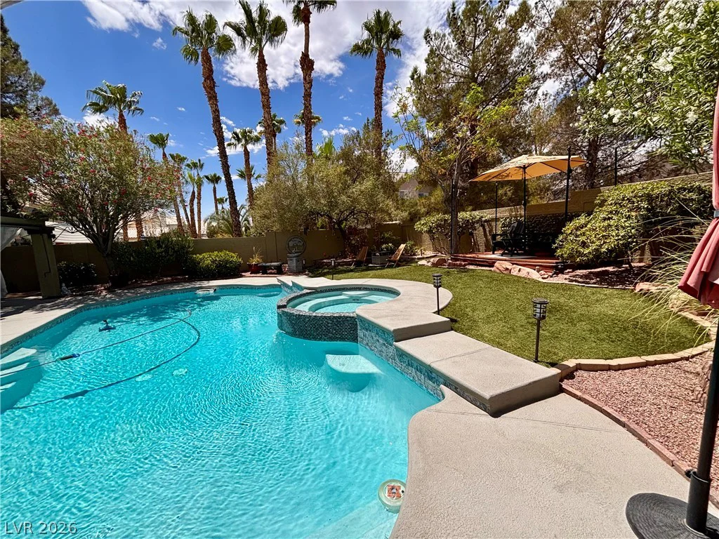 2109 Marble Gorge, Las Vegas, NV 89117