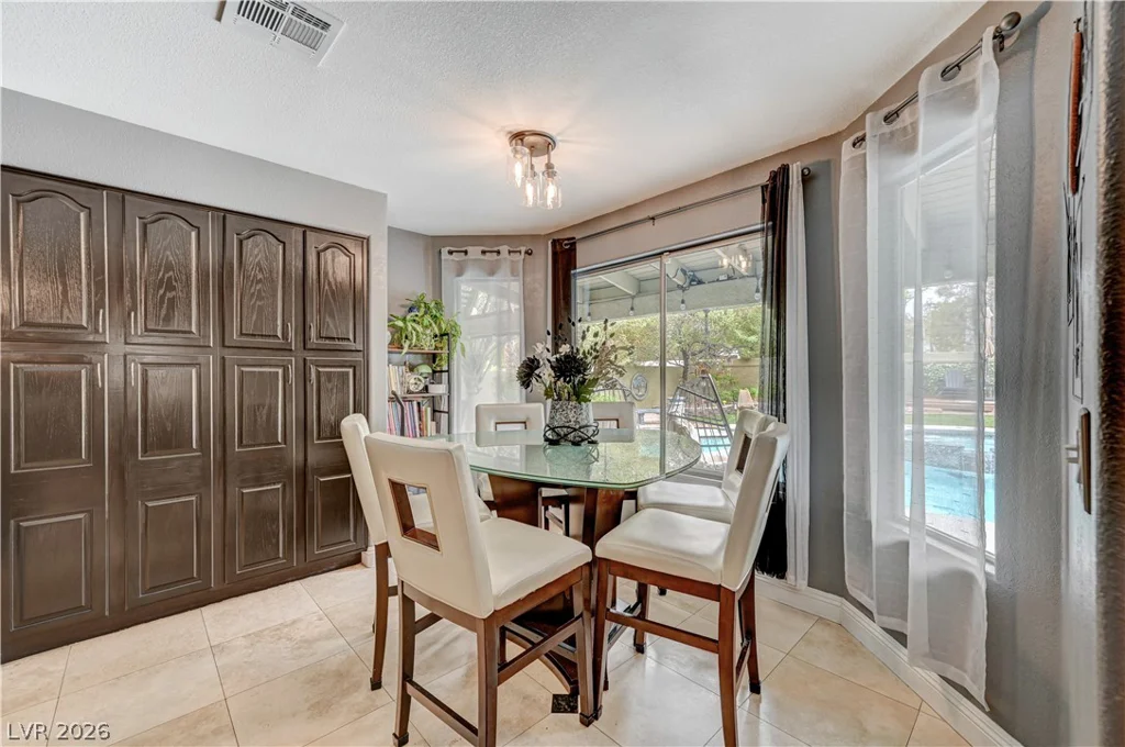 2109 Marble Gorge, Las Vegas, NV 89117