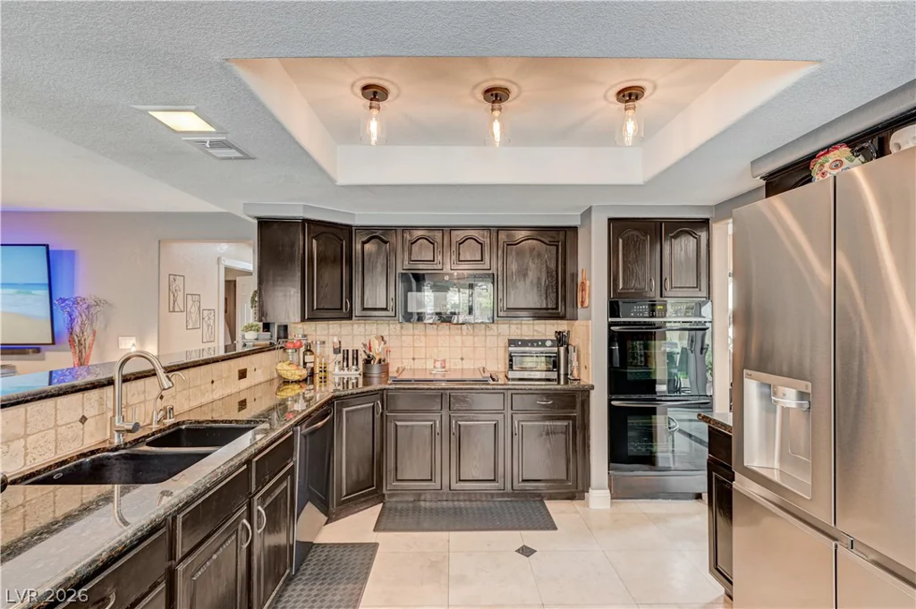 2109 Marble Gorge, Las Vegas, NV 89117