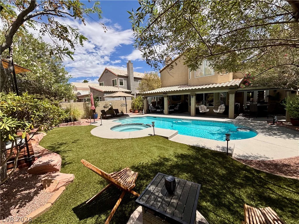2109 Marble Gorge, Las Vegas, NV 89117
