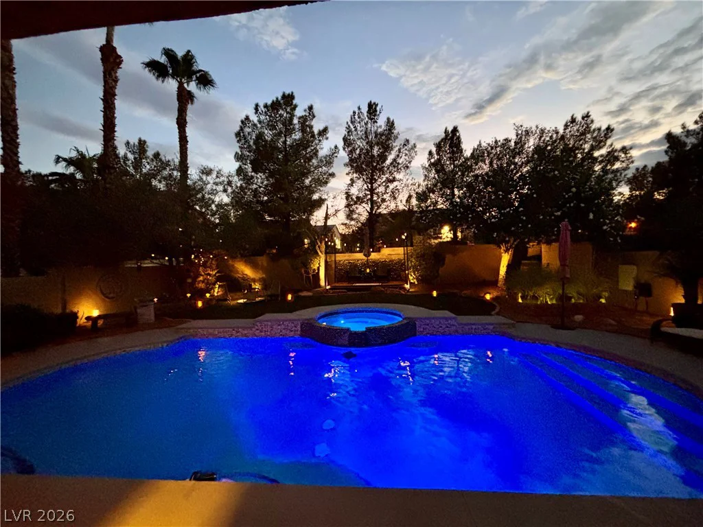 2109 Marble Gorge, Las Vegas, NV 89117