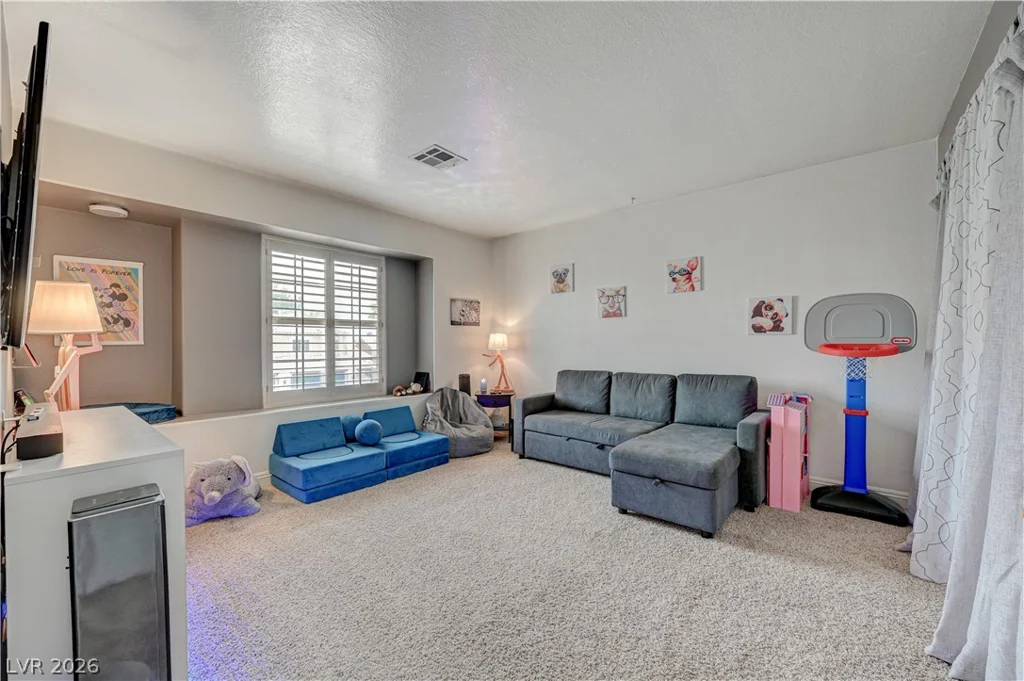 2109 Marble Gorge, Las Vegas, NV 89117