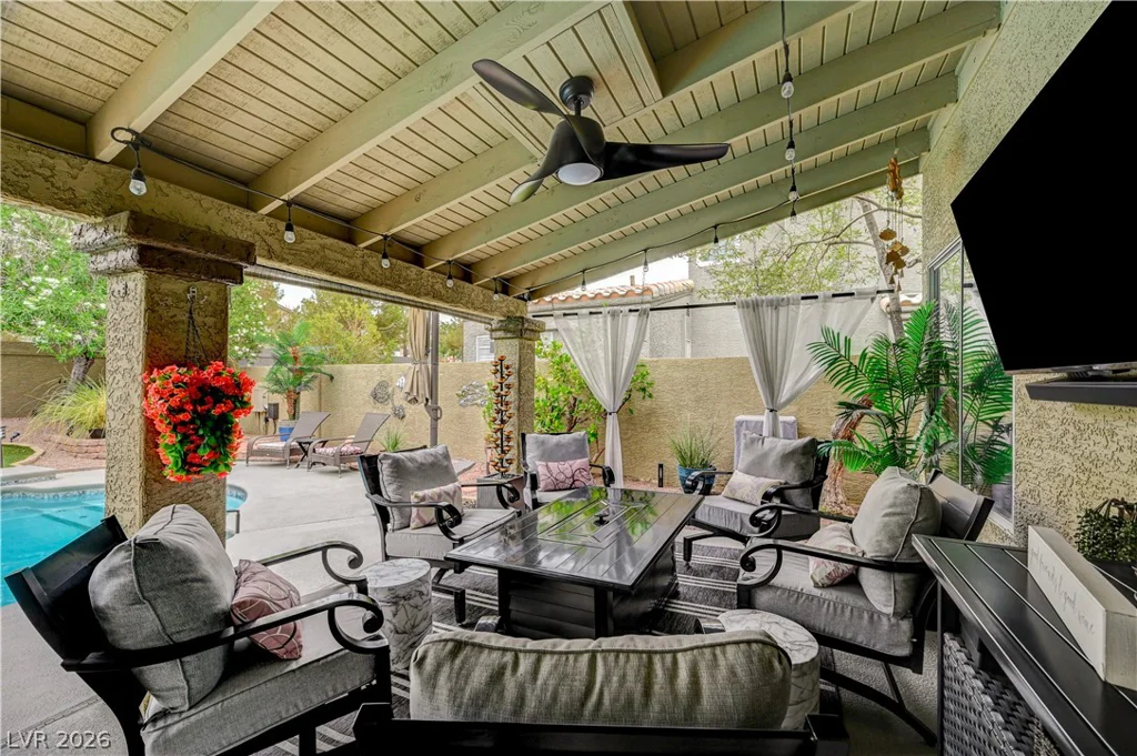 2109 Marble Gorge, Las Vegas, NV 89117