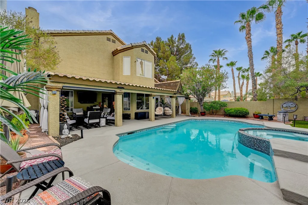 2109 Marble Gorge, Las Vegas, NV 89117