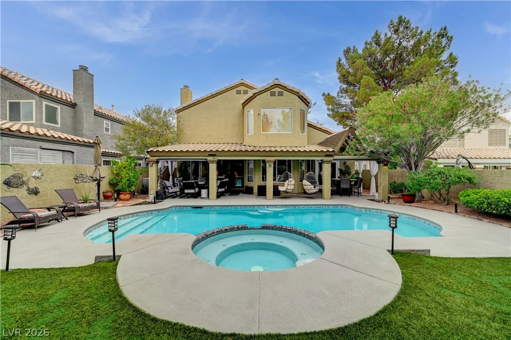 2109 Marble Gorge, Las Vegas, NV 89117