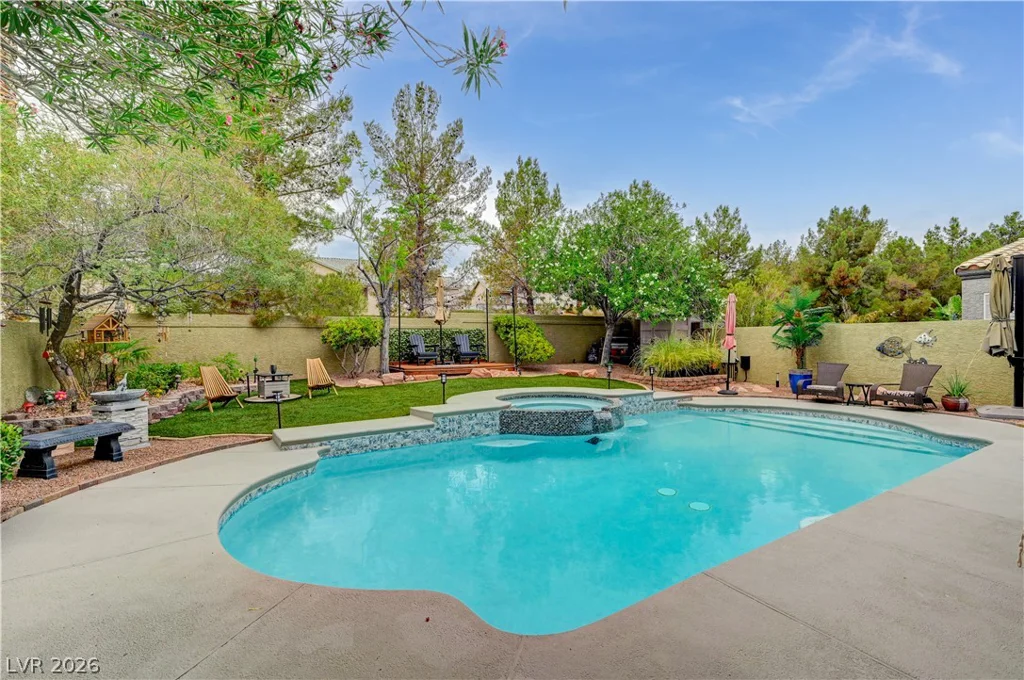 2109 Marble Gorge, Las Vegas, NV 89117