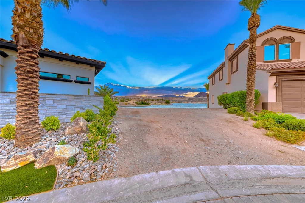 17 Via Del Garda, Henderson, NV 89011