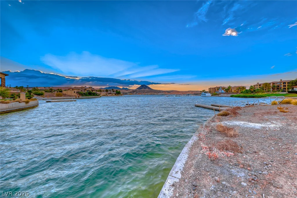 17 Via Del Garda, Henderson, NV 89011