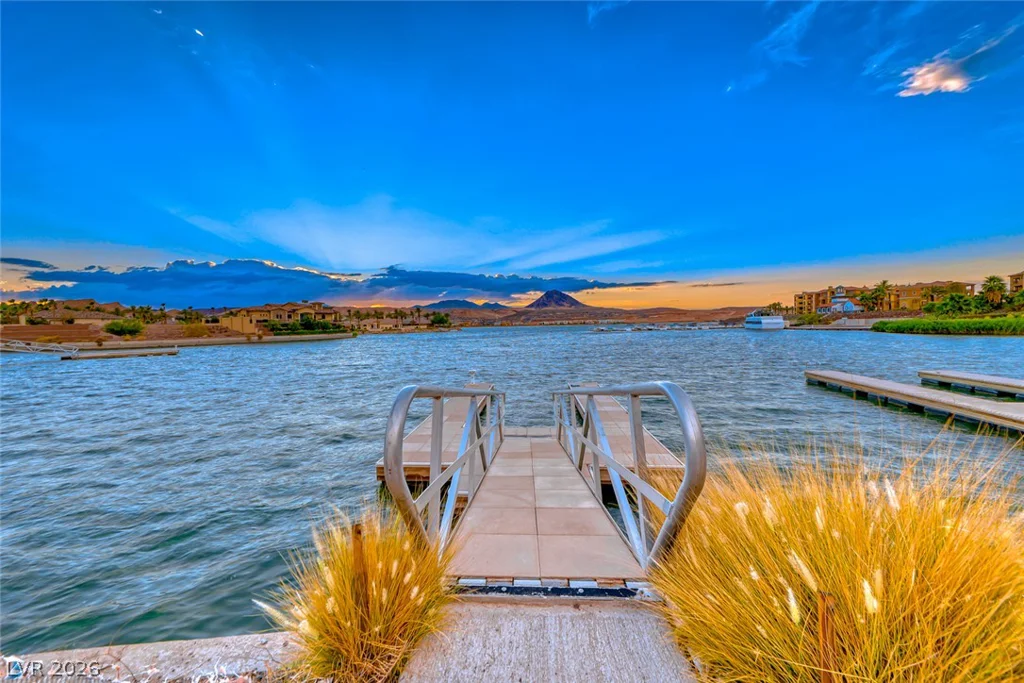 17 Via Del Garda, Henderson, NV 89011