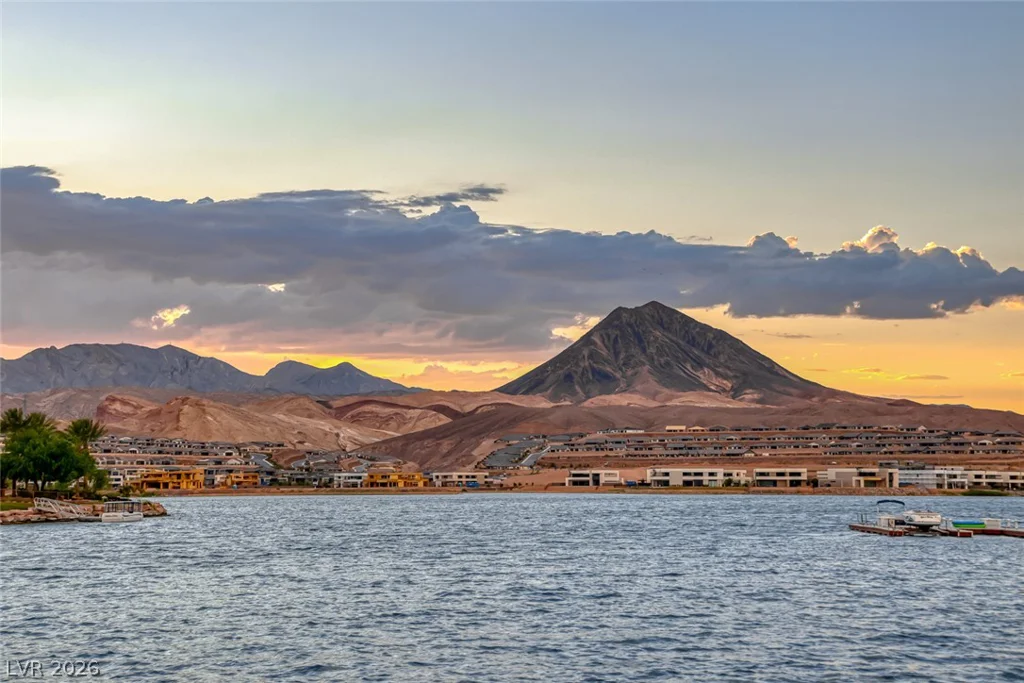 17 Via Del Garda, Henderson, NV 89011