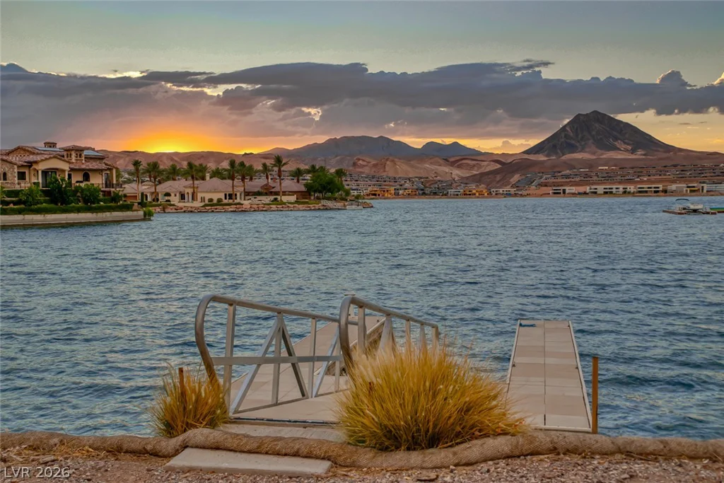 17 Via Del Garda, Henderson, NV 89011