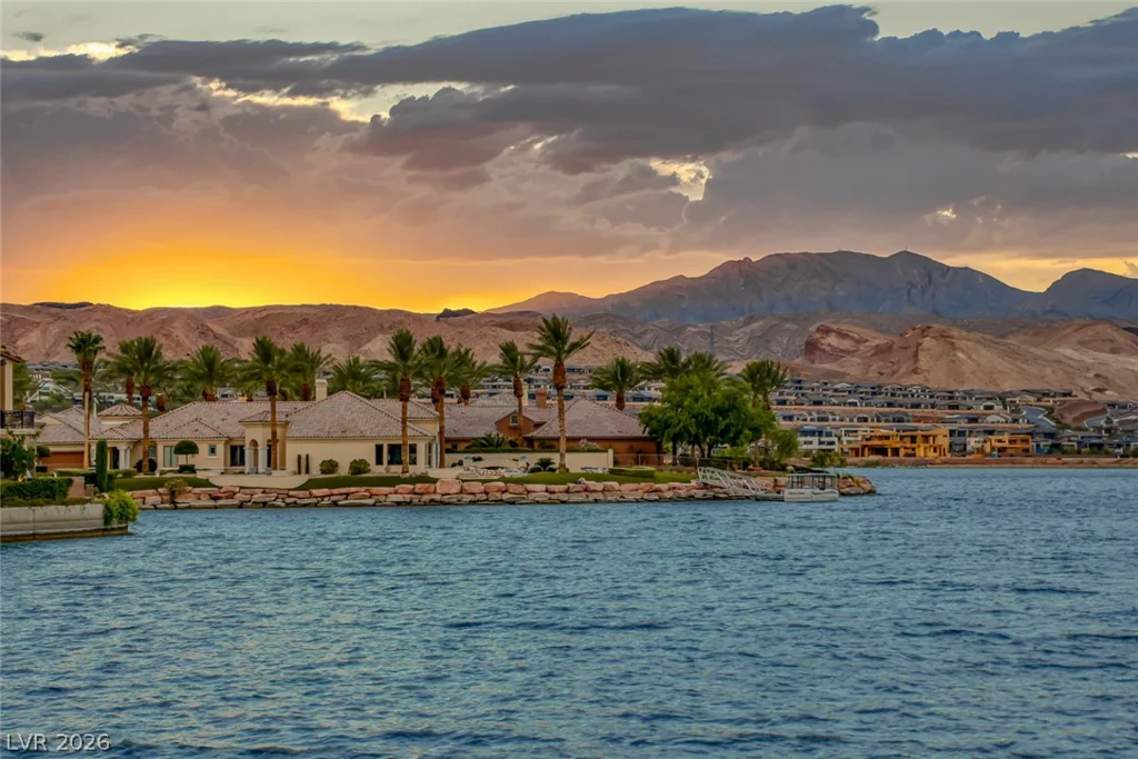 17 Via Del Garda, Henderson, NV 89011