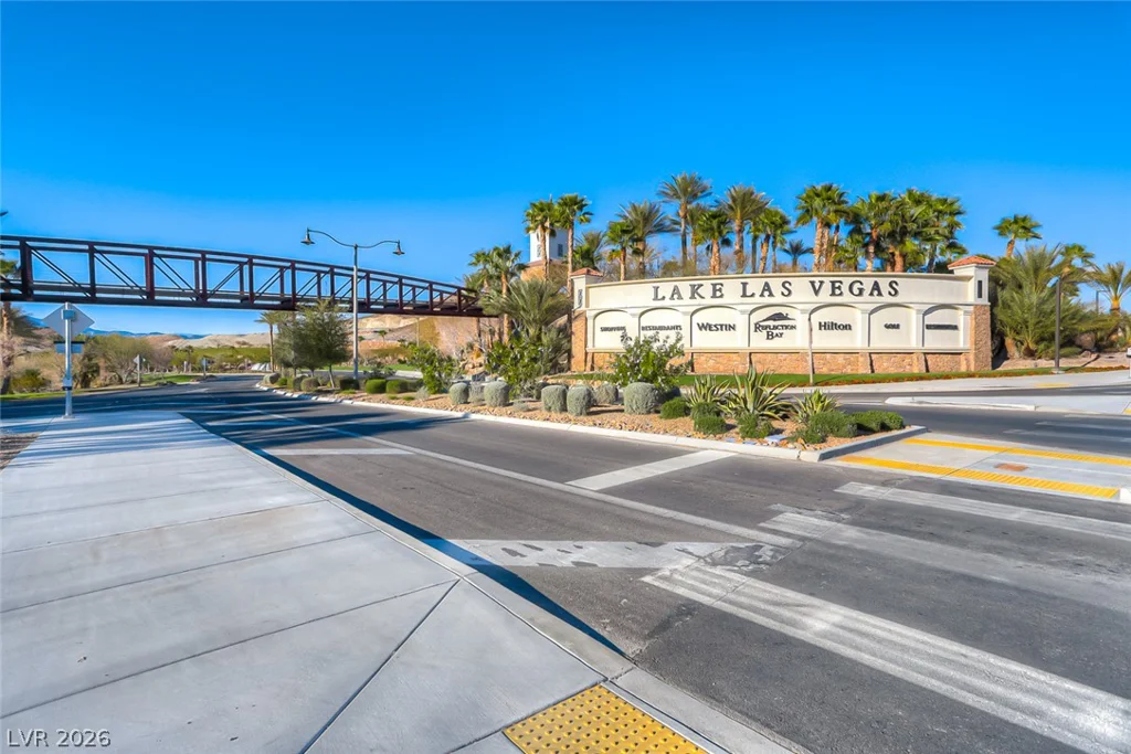 17 Via Del Garda, Henderson, NV 89011