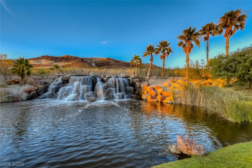 17 Via Del Garda, Henderson, NV 89011