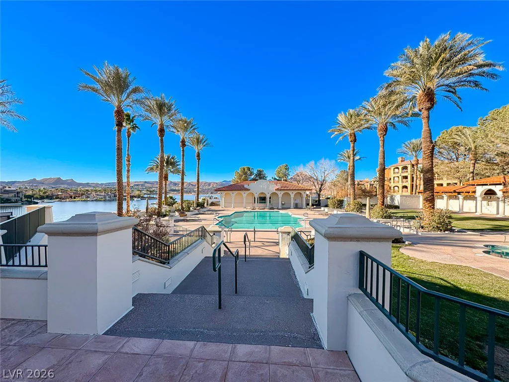 17 Via Del Garda, Henderson, NV 89011