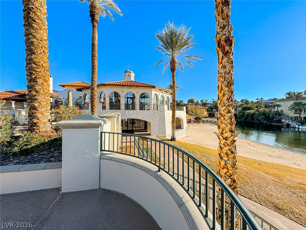 17 Via Del Garda, Henderson, NV 89011