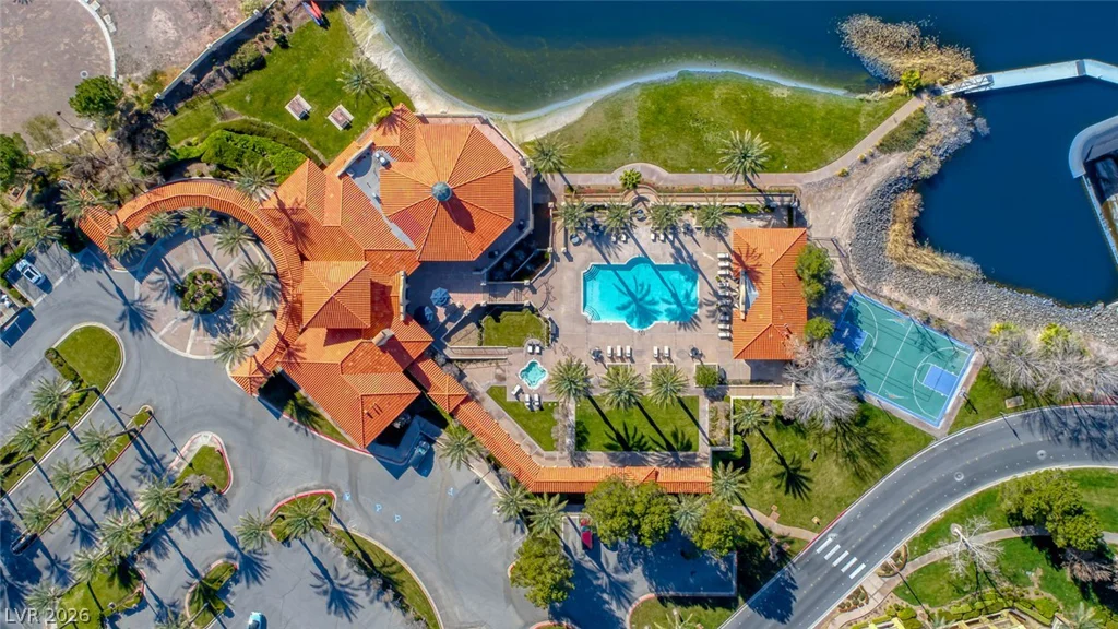 17 Via Del Garda, Henderson, NV 89011