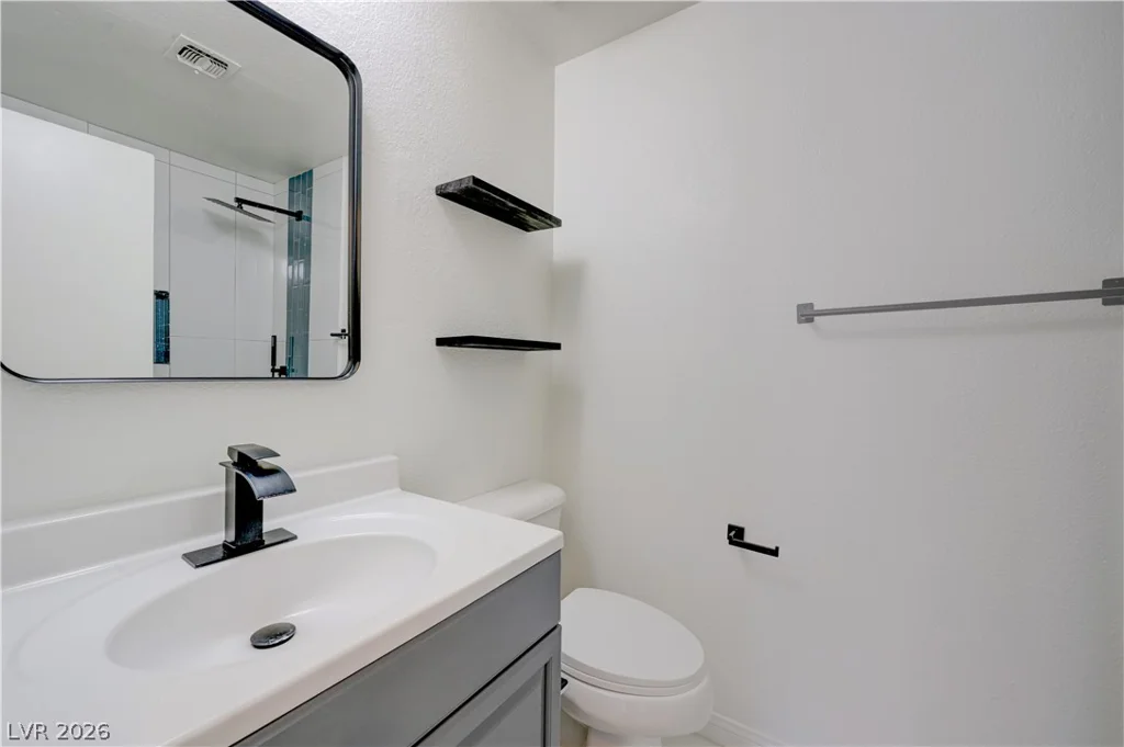 6542 Ironbark, Las Vegas, NV 89107
