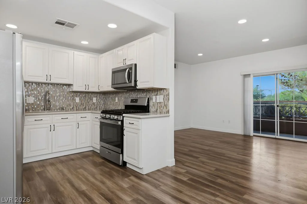 424 Pine Haven, Las Vegas, NV 89144