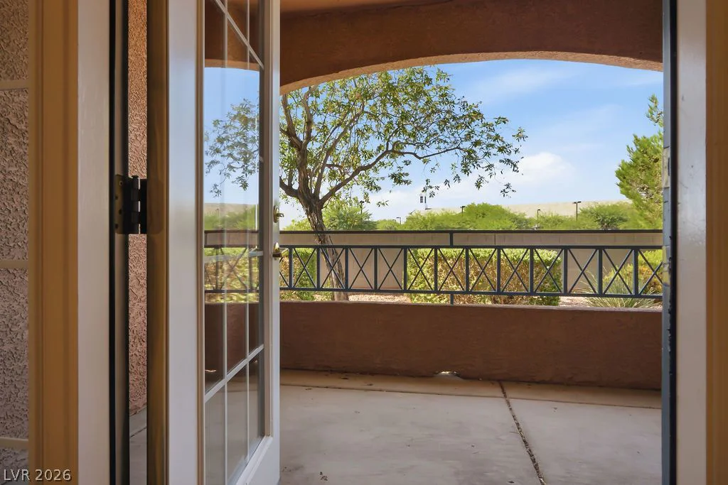 424 Pine Haven, Las Vegas, NV 89144