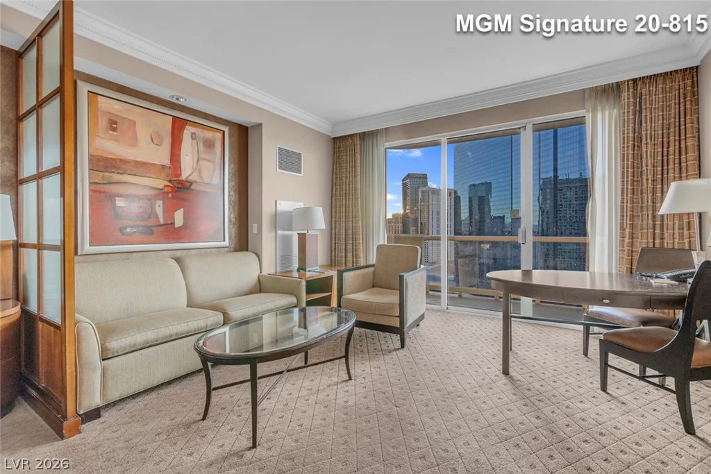 125 Harmon, Las Vegas, NV 89109