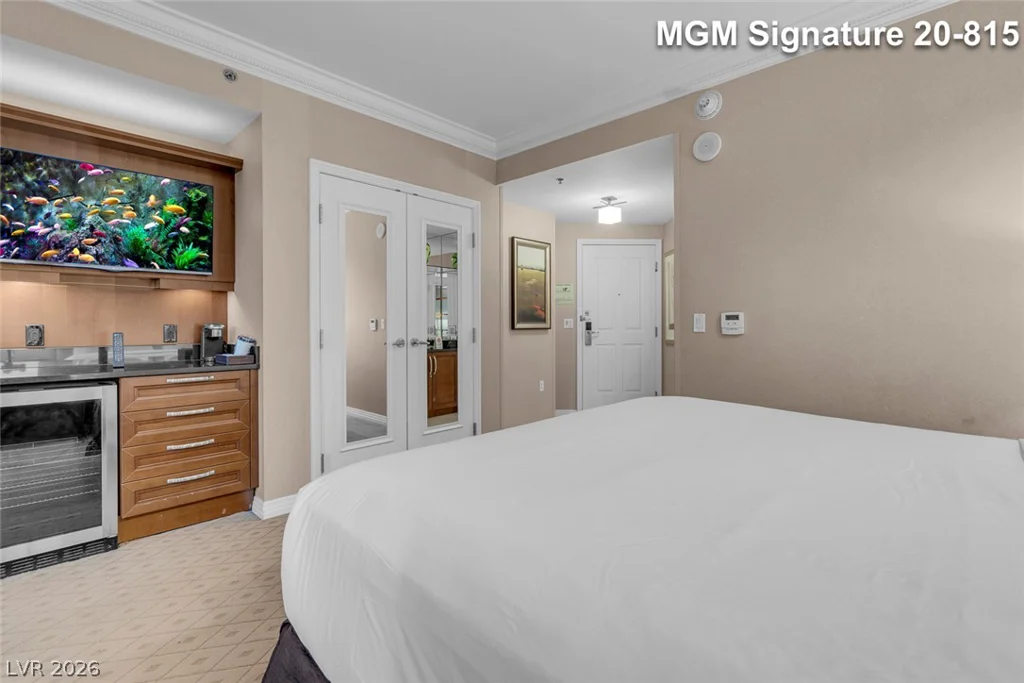 125 Harmon, Las Vegas, NV 89109