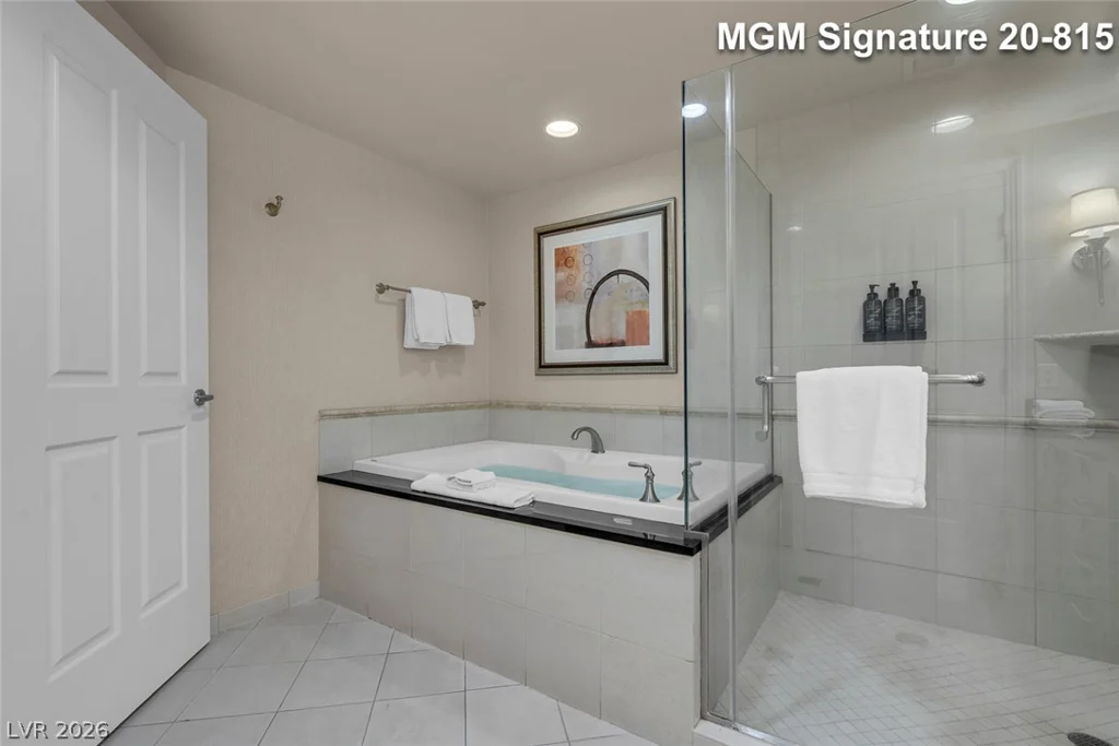 125 Harmon, Las Vegas, NV 89109