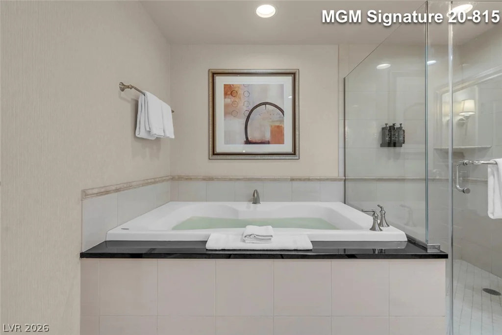 125 Harmon, Las Vegas, NV 89109
