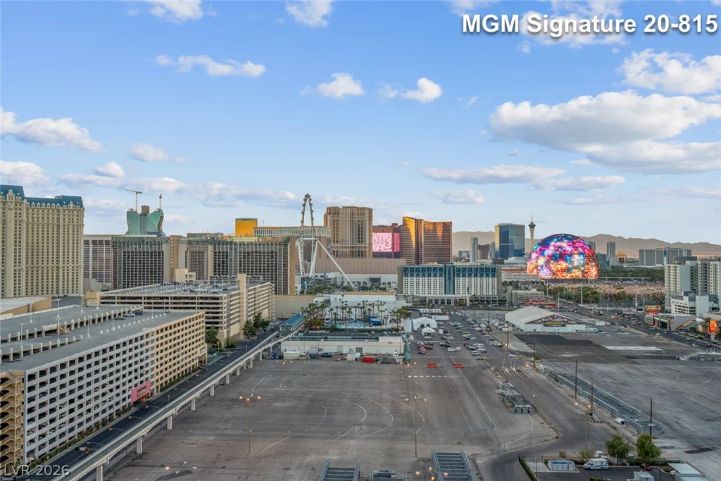 125 Harmon, Las Vegas, NV 89109