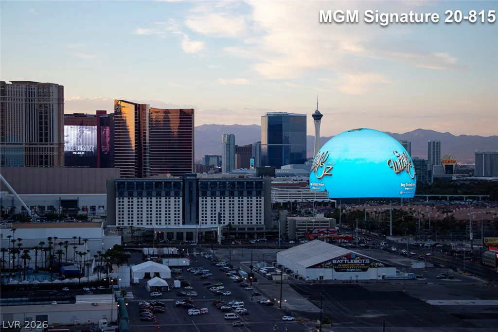 125 Harmon, Las Vegas, NV 89109