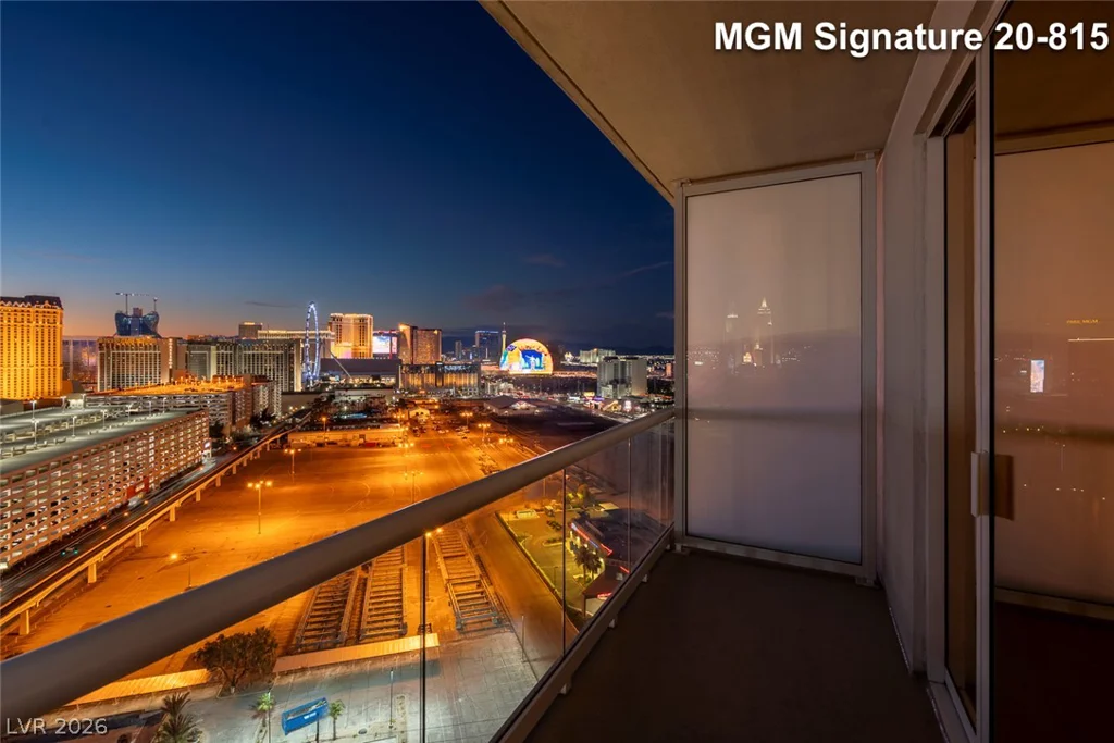 125 Harmon, Las Vegas, NV 89109