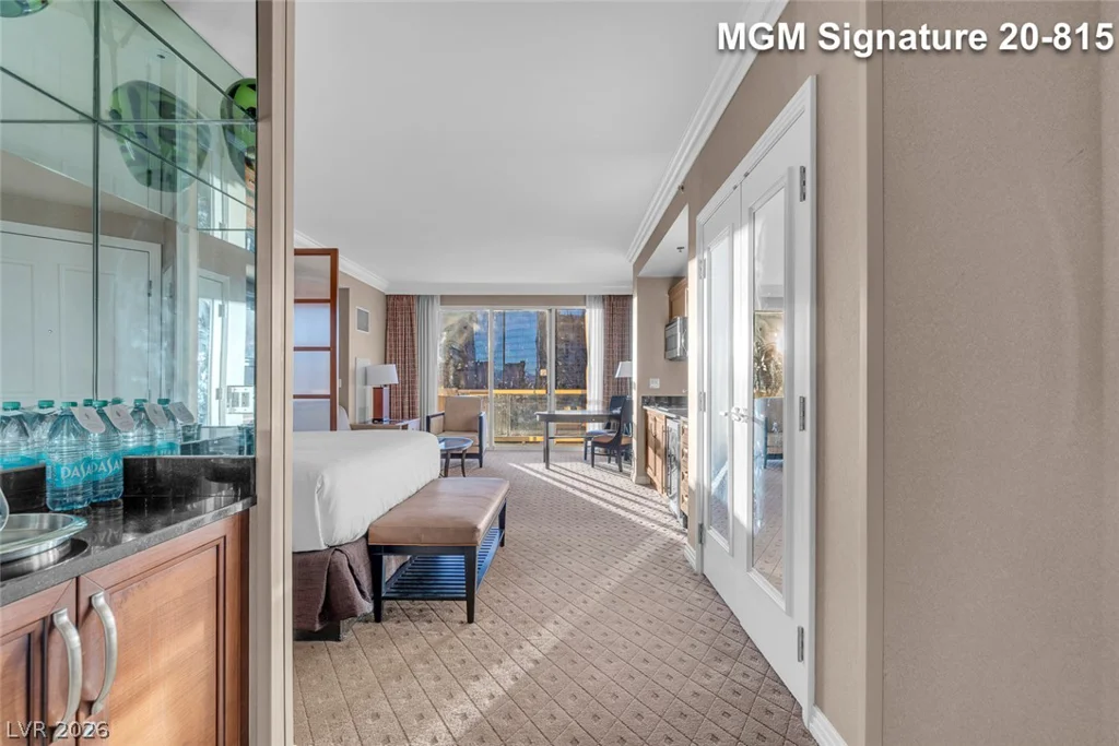 125 Harmon, Las Vegas, NV 89109