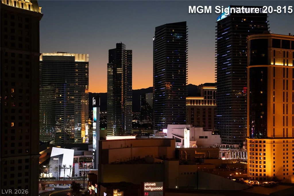 125 Harmon, Las Vegas, NV 89109