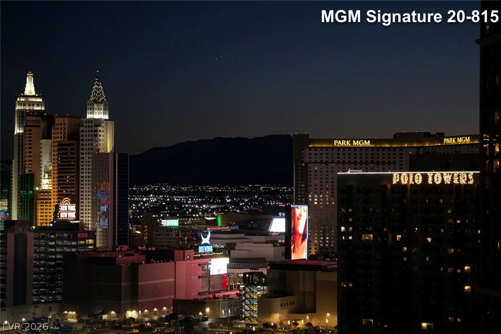 125 Harmon, Las Vegas, NV 89109