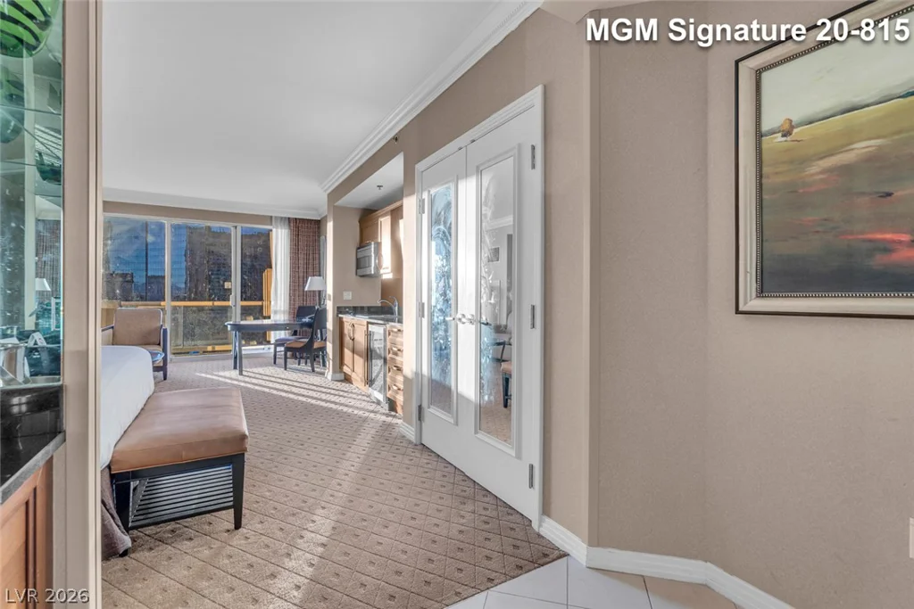 125 Harmon, Las Vegas, NV 89109