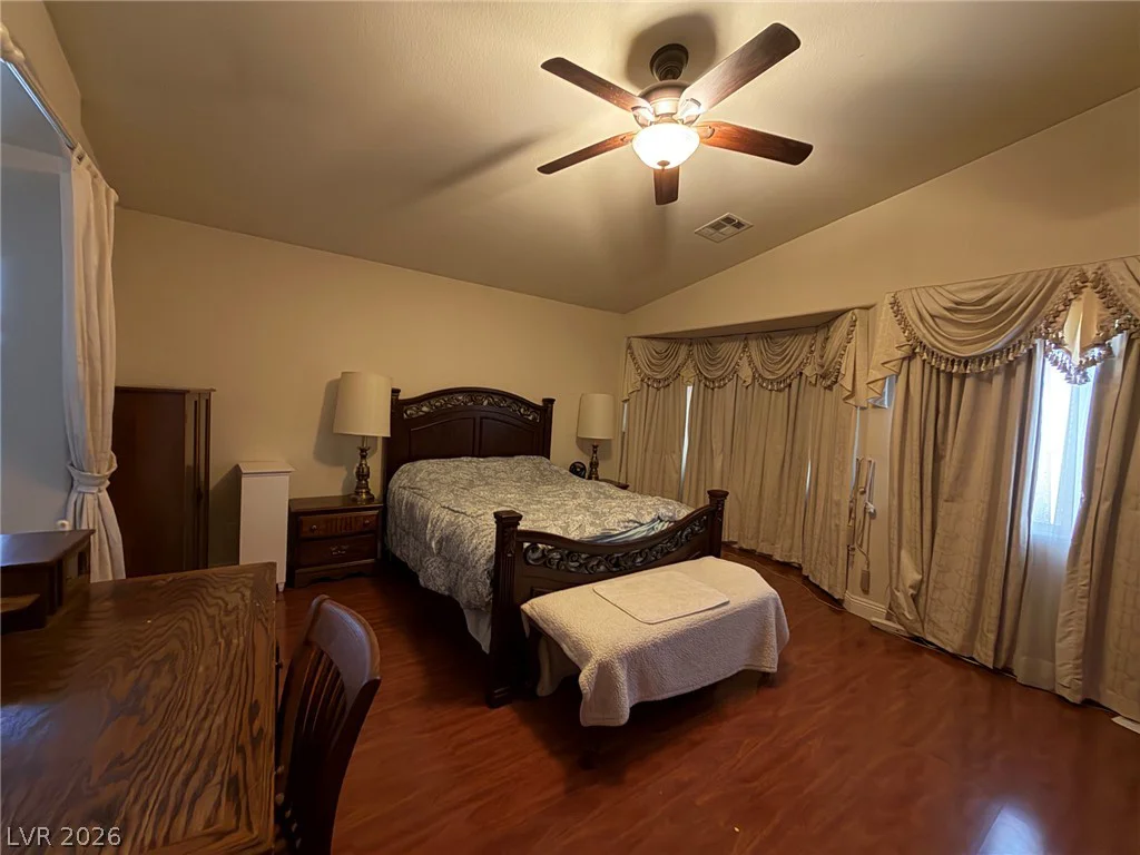 6113 Alderley, North Las Vegas, NV 89081