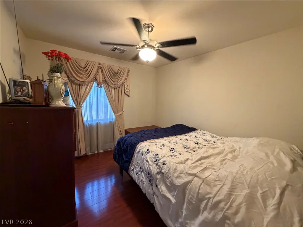 6113 Alderley, North Las Vegas, NV 89081